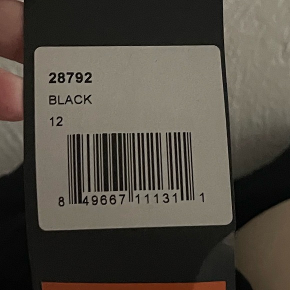 La Femme Classic Black Form Fitting Gown NWT - Picture 7 of 8